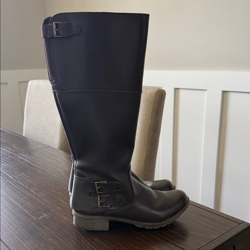 Clark’s Brown Leather boots